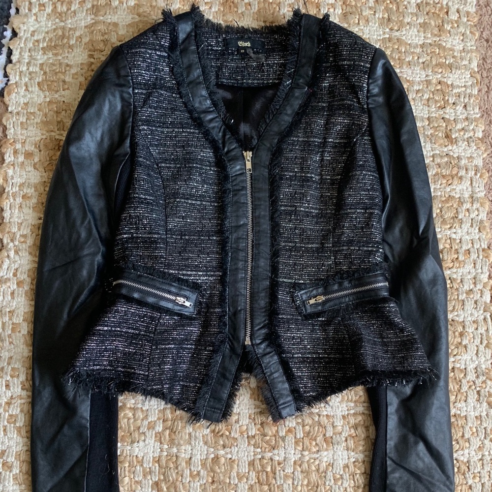 Buckle Black leather detailed blazer